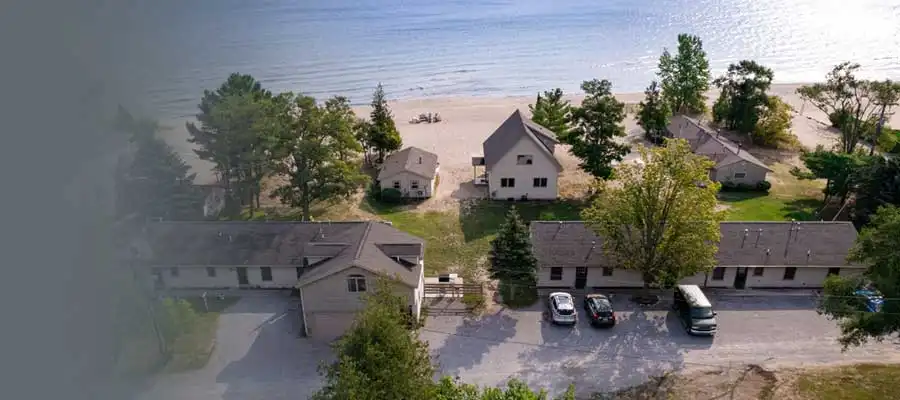 Thomas Parkside Cottages business image in Oscoda, MI