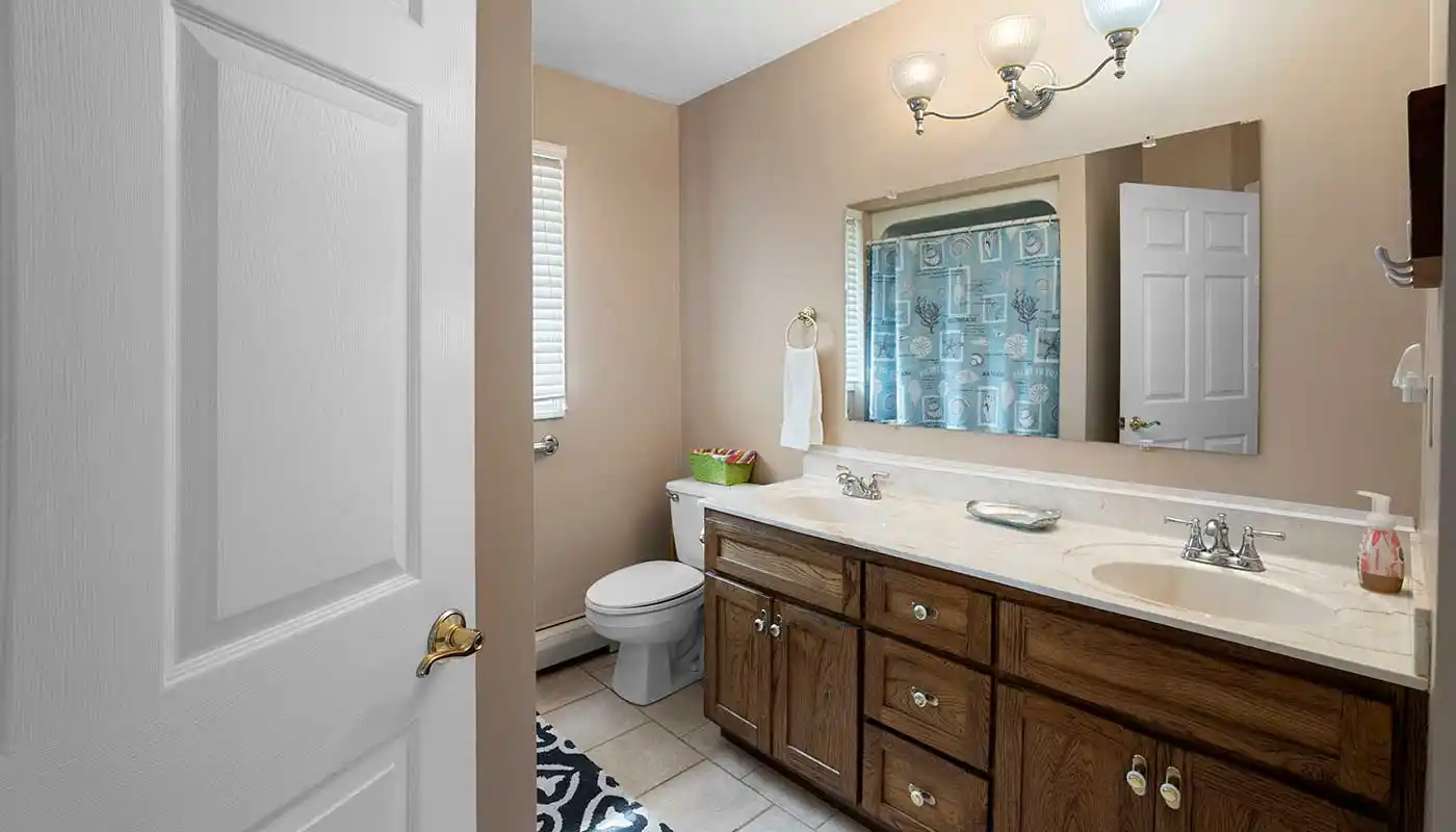 Thomas Parkside Cottages business image in Oscoda, MI